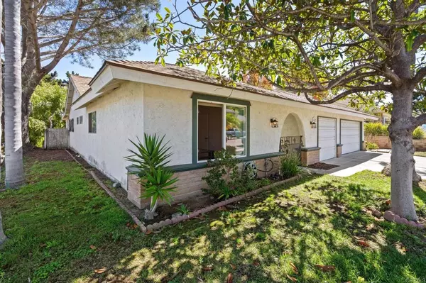 Solana Beach, CA 92075,602 Fresca ST