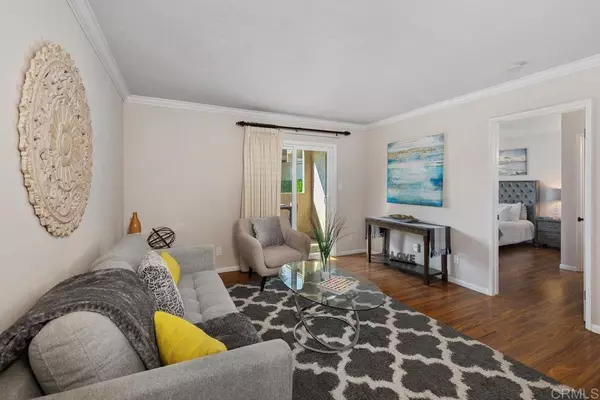 San Diego, CA 92122,7565 Charmant Dr #615