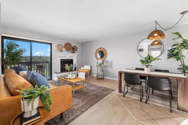 Clairemont Mesa, CA 92117,2925 Cowley WAY #B