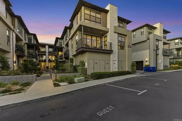 San Diego, CA 92108,2920 VIA ALTA PL