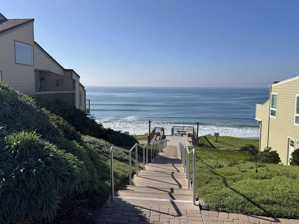 Encinitas, CA 92024,1837 Milbank Rd