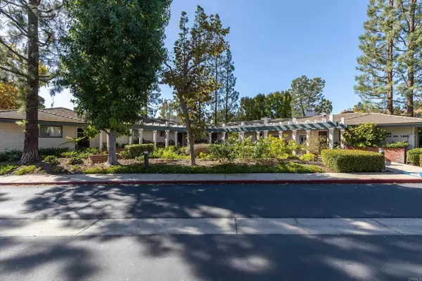 San Marcos, CA 92078,1681 Circa Del Lago #F102