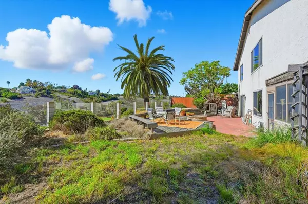 2161 Calle Buena Ventura, Oceanside, CA 92056