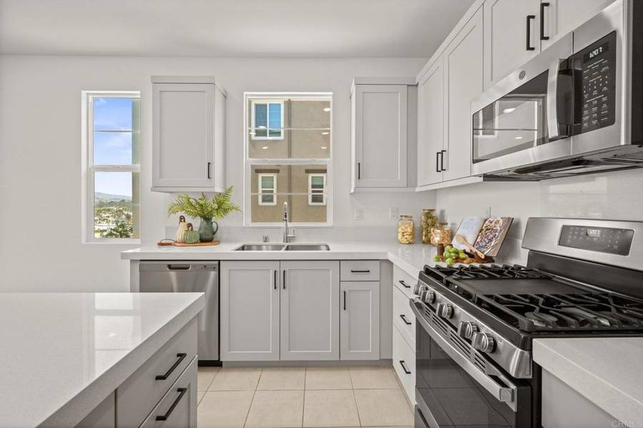 1229 Sunrise #104, San Marcos, CA 92078