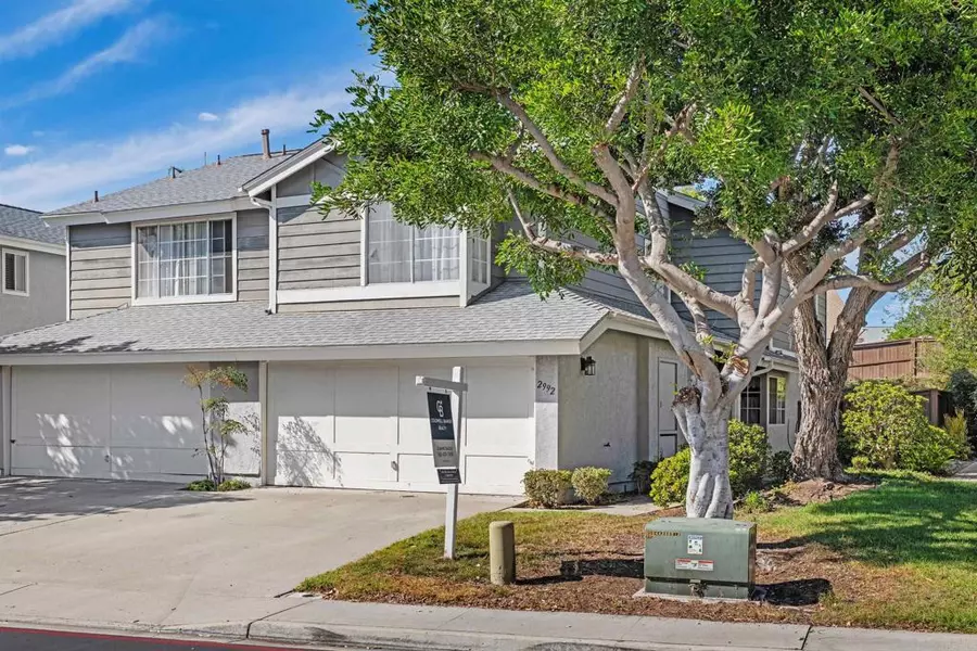 2992 Lexington Circle, Carlsbad, CA 92010