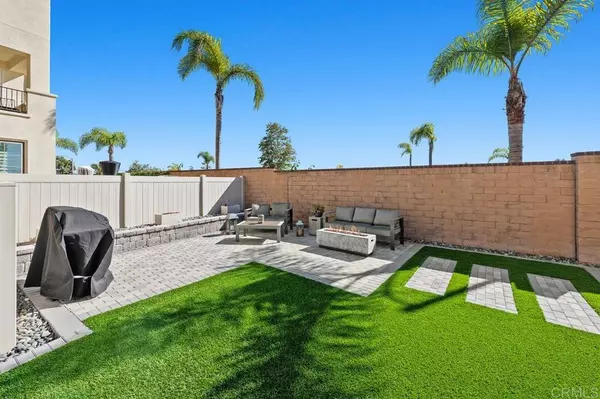 Oceanside, CA 92056,1207 Via Lucero