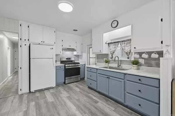 El Cajon, CA 92021,12530 Royal RD #25