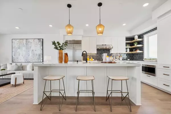 Carlsbad, CA 92008,314 Chinquapin AVE