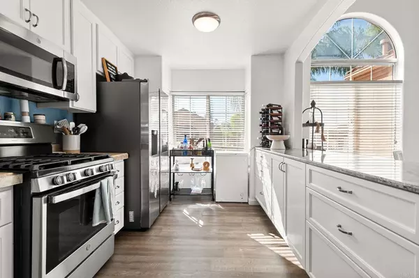 Oceanside, CA 92056,3575 Cameo DR #45