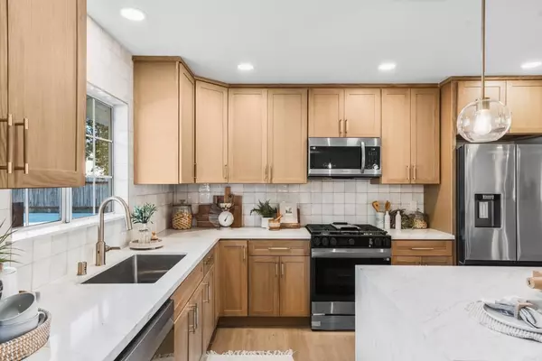 Escondido, CA 92029,2308 Bernardo AVE