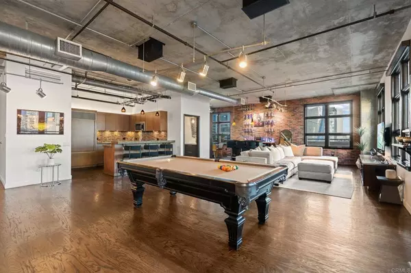 San Diego, CA 92101,877 Island AVE #701