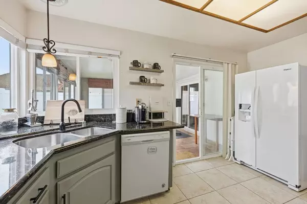 Oceanside, CA 92057,270 Chestnut WAY