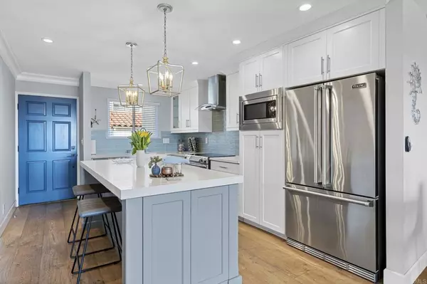 Carlsbad, CA 92011,908 Caminito Madrigal #D