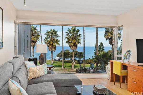 La Jolla, CA 92037,1040 Coast Blvd S #104