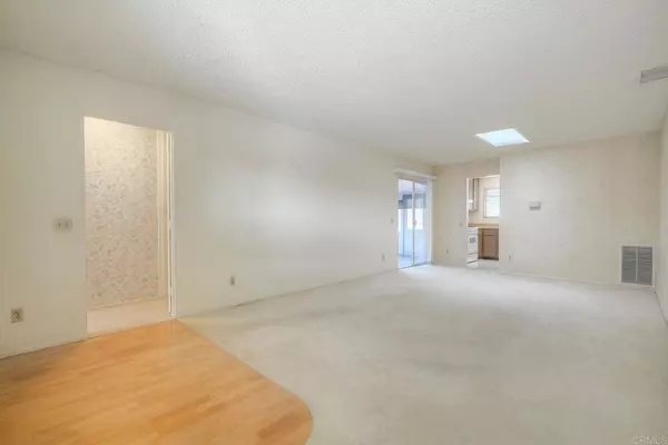 Oceanside, CA 92056,1410 Panorama Ridge Rd