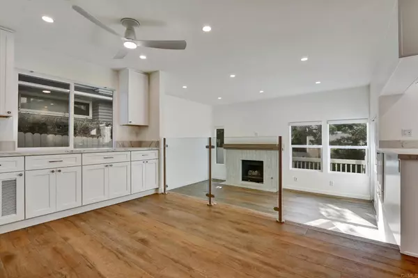 Del Mar, CA 92014,410 Startford Court