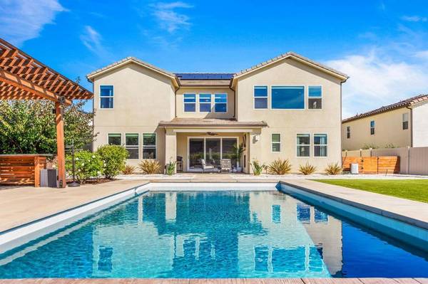 2880 Livery PL, Escondido, CA 92029