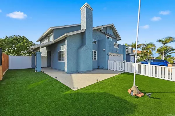 San Diego, CA 92154,946 Fuchsia Lane