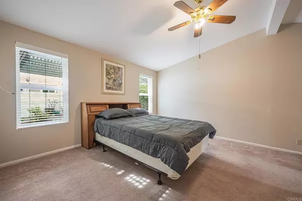 Vista, CA 92081,632 Via Bogota