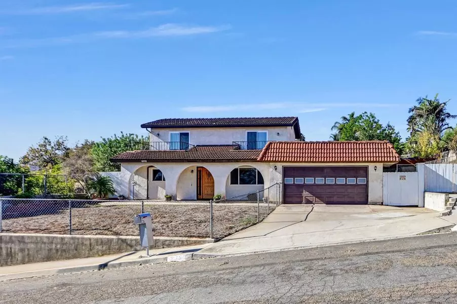 735 S Upas ST, Escondido, CA 92025