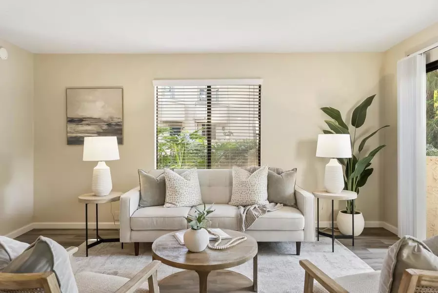 8441 Via Mallorca #76, La Jolla, CA 92037