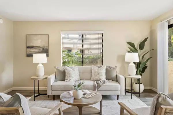 8441 Via Mallorca #76, La Jolla, CA 92037