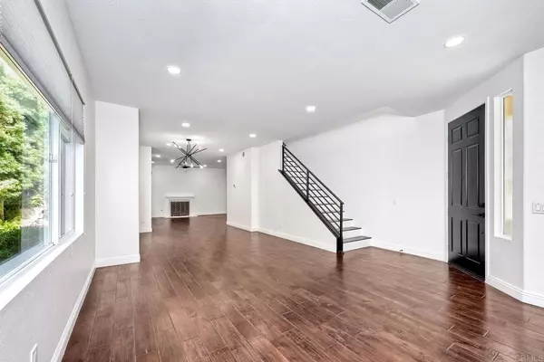 Carlsbad, CA 92011,7393 Portage Way