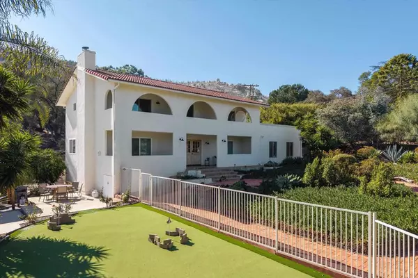 1530 Windsong LN, Escondido, CA 92026