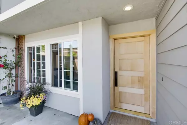 Carlsbad, CA 92010,4590 Salem PL