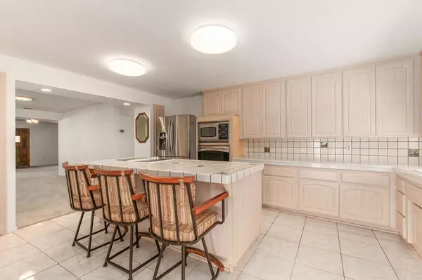 Fallbrook, CA 92028,2573 Los Alisos S