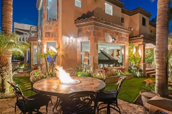 San Diego, CA 92109,2741 Bayside WALK