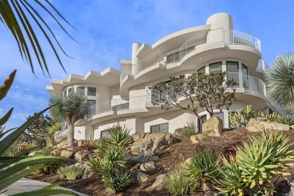 Carlsbad, CA 92009,7215 El Fuerte