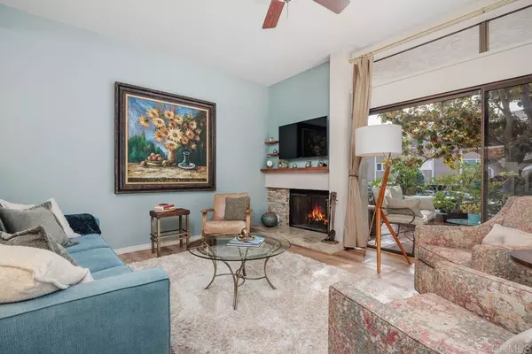 Carlsbad, CA 92009,2506 Navarra DR #618