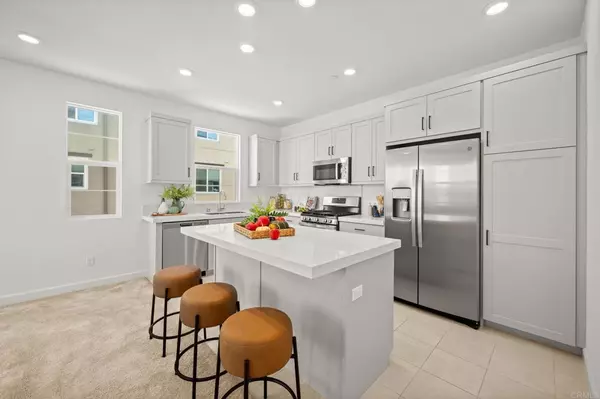 San Marcos, CA 92078,1229 Sunrise #104