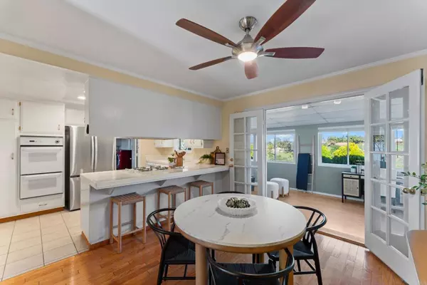 San Diego, CA 92117,3216 Keokuk CT