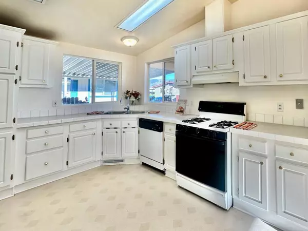 Lakeport, CA 95453,5830 Robin Hill DR #30