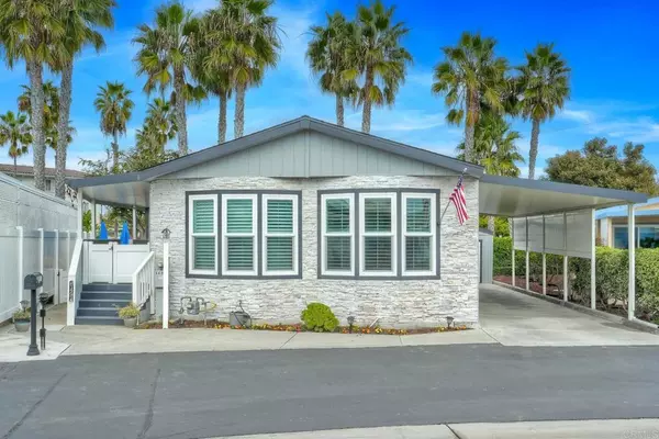 Carlsbad, CA 92011,6494 Friendly PL