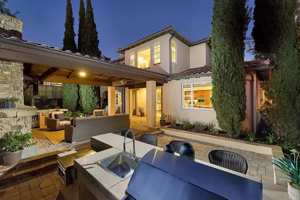 Carlsbad, CA 92009,6591 HALITE PLACE