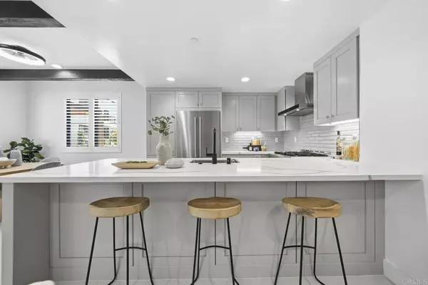 1603 San Remo PL #105, Encinitas, CA 92024