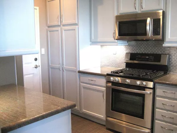 San Marcos, CA 92078,1285 Highbluff AVE