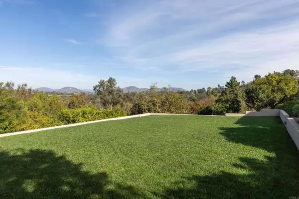 Rancho Santa Fe, CA 92067,5320 Avenida Maravillas