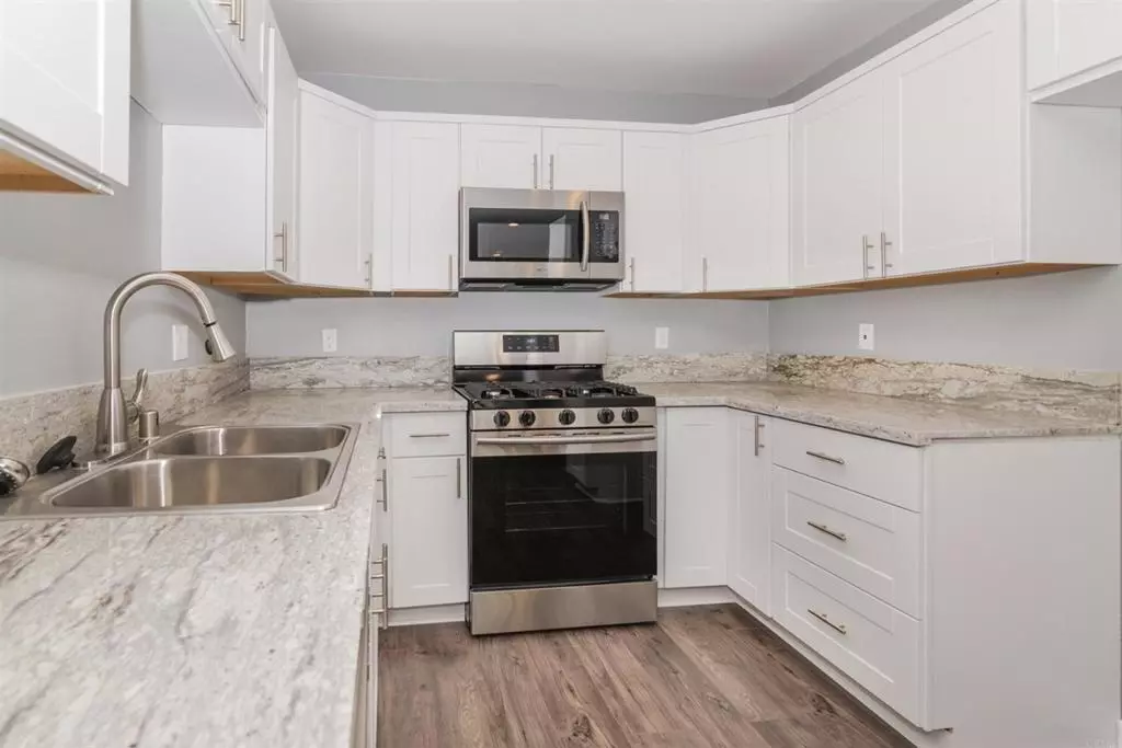 Santee, CA 92071,10760 N Magnolia AVE #B6