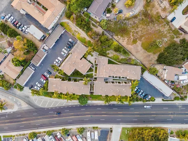 Oceanside, CA 92054,2136 Oceanside BLVD