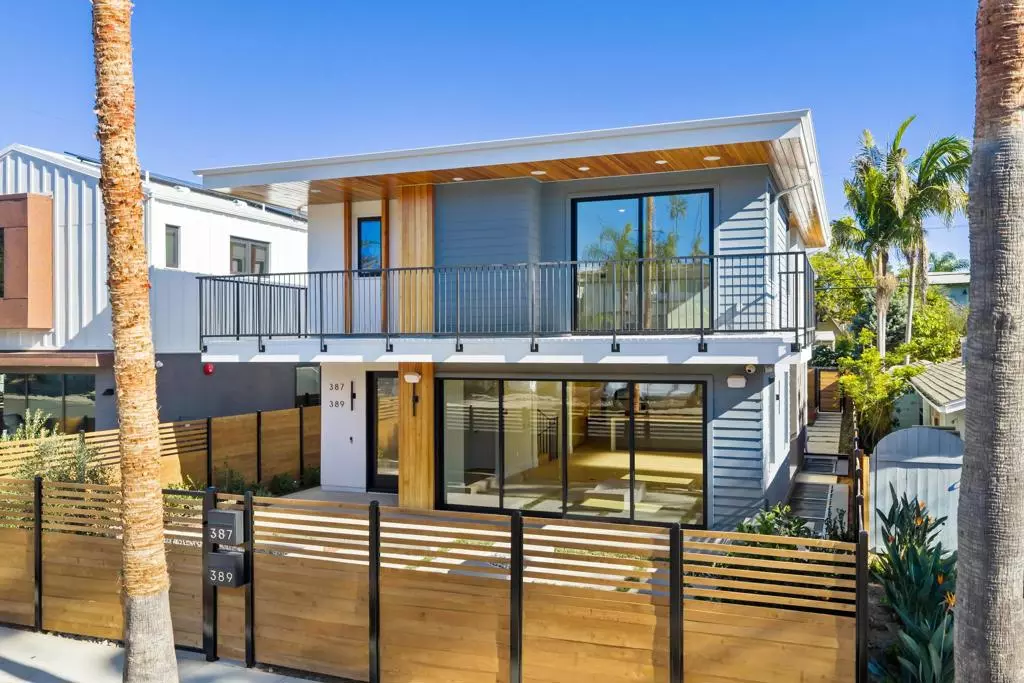 Encinitas, CA 92024,387 389 La Mesa AVE