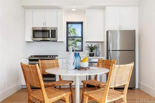 Carlsbad, CA 92008,3757 Adams ST