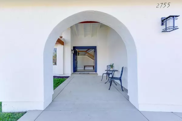 Carlsbad, CA 92010,2755 Victoria AVE