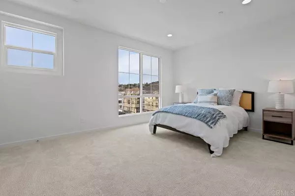 Carlsbad, CA 92008,2579 Elderberry LN