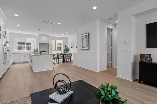 2579 Elderberry LN, Carlsbad, CA 92008