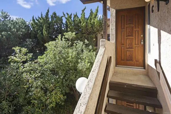 Del Mar, CA 92014,13742 Ruette Le Parc #C