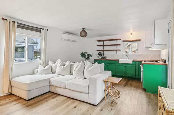 Encinitas, CA 92024,1549 N Vulcan Ave #20